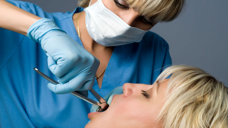 Let General Dentistry in Columbus WI Help Avoid Those Painful Oral Problems