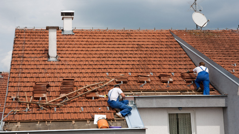 Common Tell-Tale Signs Your Roof Needs Replacing