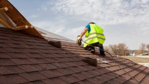 5 Ways to Get the Right Roofing Company on Board